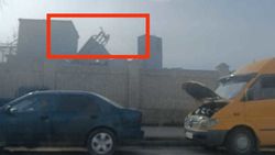 На улице Токтогула складируют предметы выше высоты забора, - житель