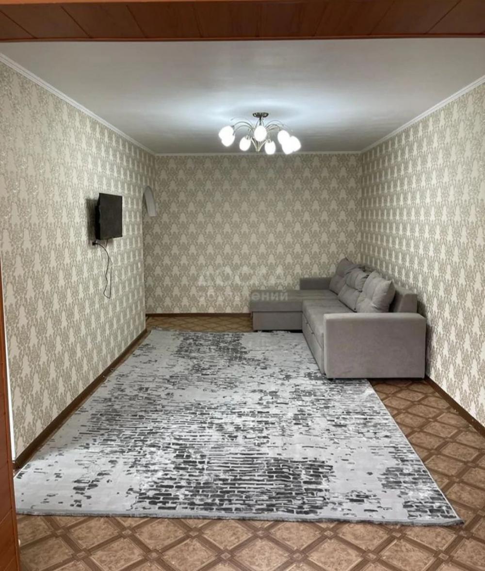 Сдаю 1-комнатную квартиру, 34кв. м., этаж - 2/4, 6мкр.