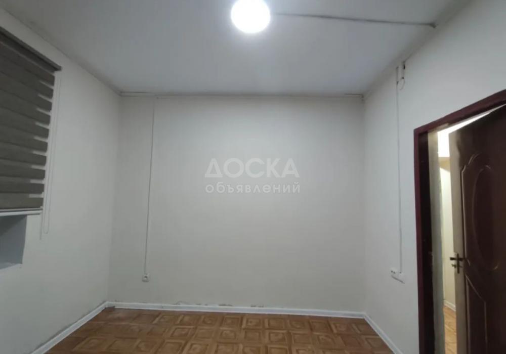 Сдаю 1-комнатную квартиру, 34кв. м., этаж - 1/2, эне сай ж/м.