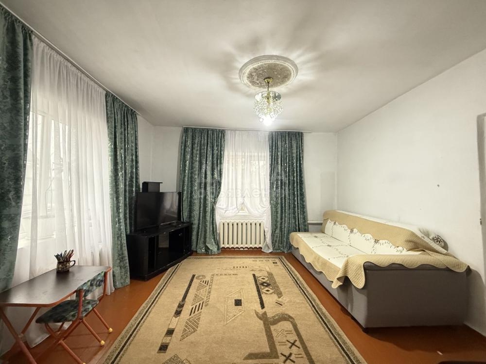 Продаю дом 3-ком. 60кв. м., этаж-1, 15-сот., стена саман, c.Ленинское.