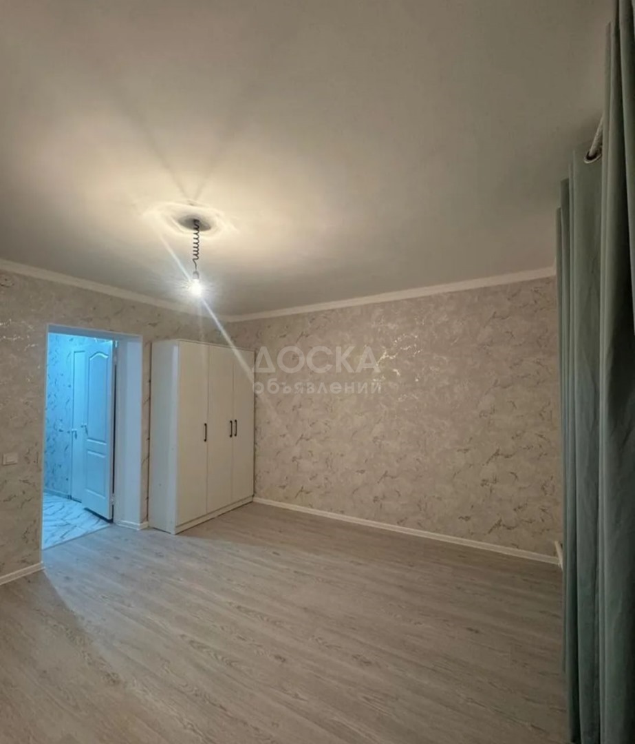 Сдаю 1-комнатную квартиру, 34кв. м., этаж - 1/1, Кызыл-Аскер ,.