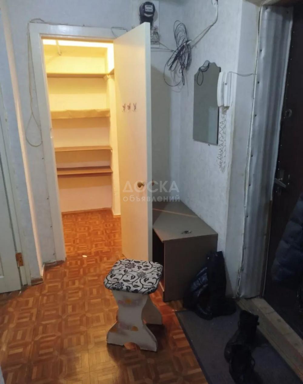 Сдаю 1-комнатную квартиру, 34кв. м., этаж - 1/1, Моссовет.