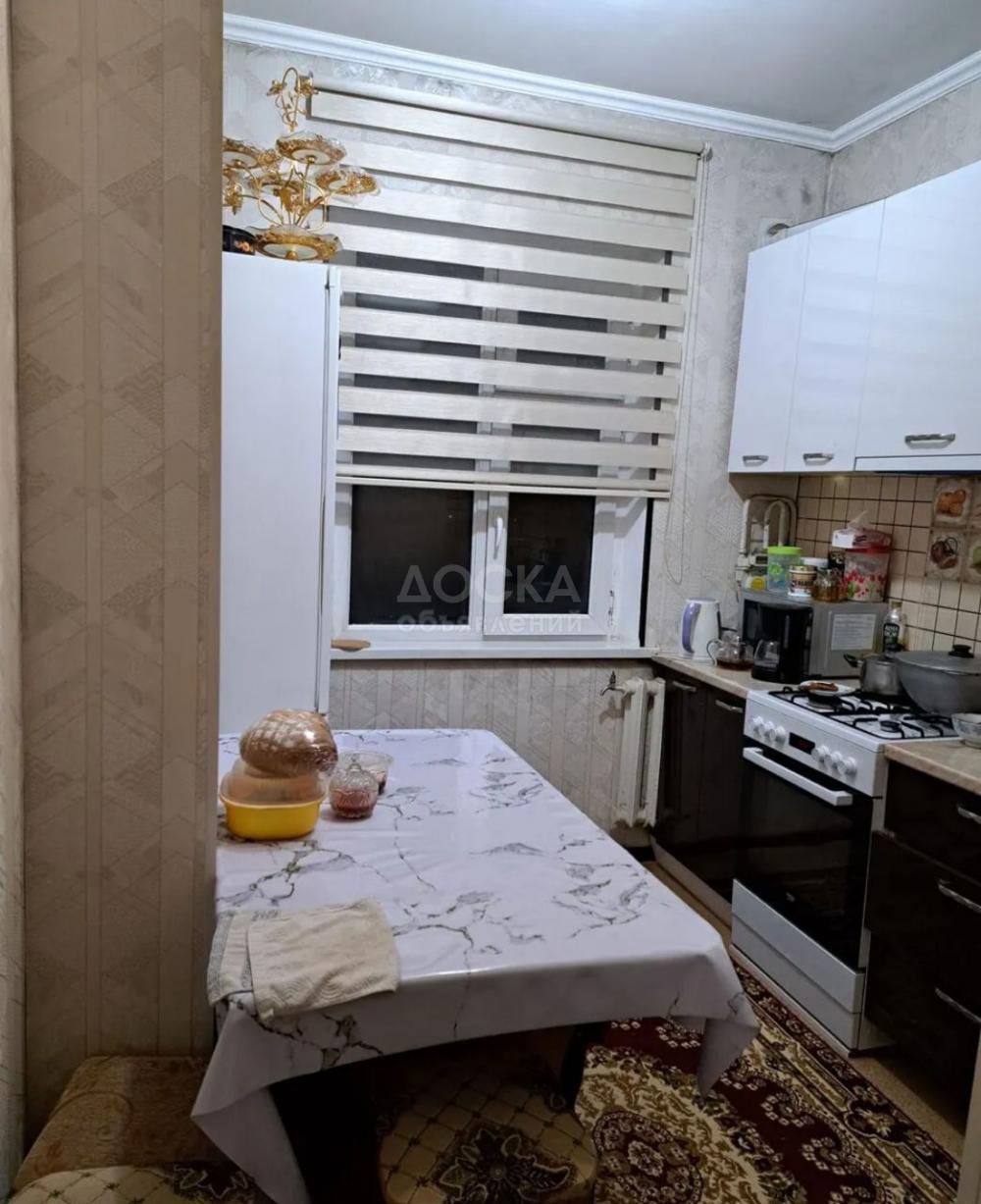 Сдаю 2-комнатную квартиру, 34кв. м., этаж - 1/1, Пишпек.