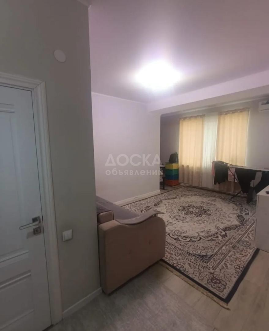 Сдаю 1-комнатную квартиру, 34кв. м., этаж - 7/9, Джал.