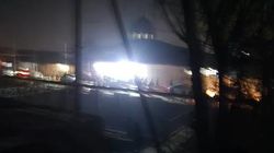 Житель города Ош просит включать уличное освещение утром пораньше и не выключать вечером