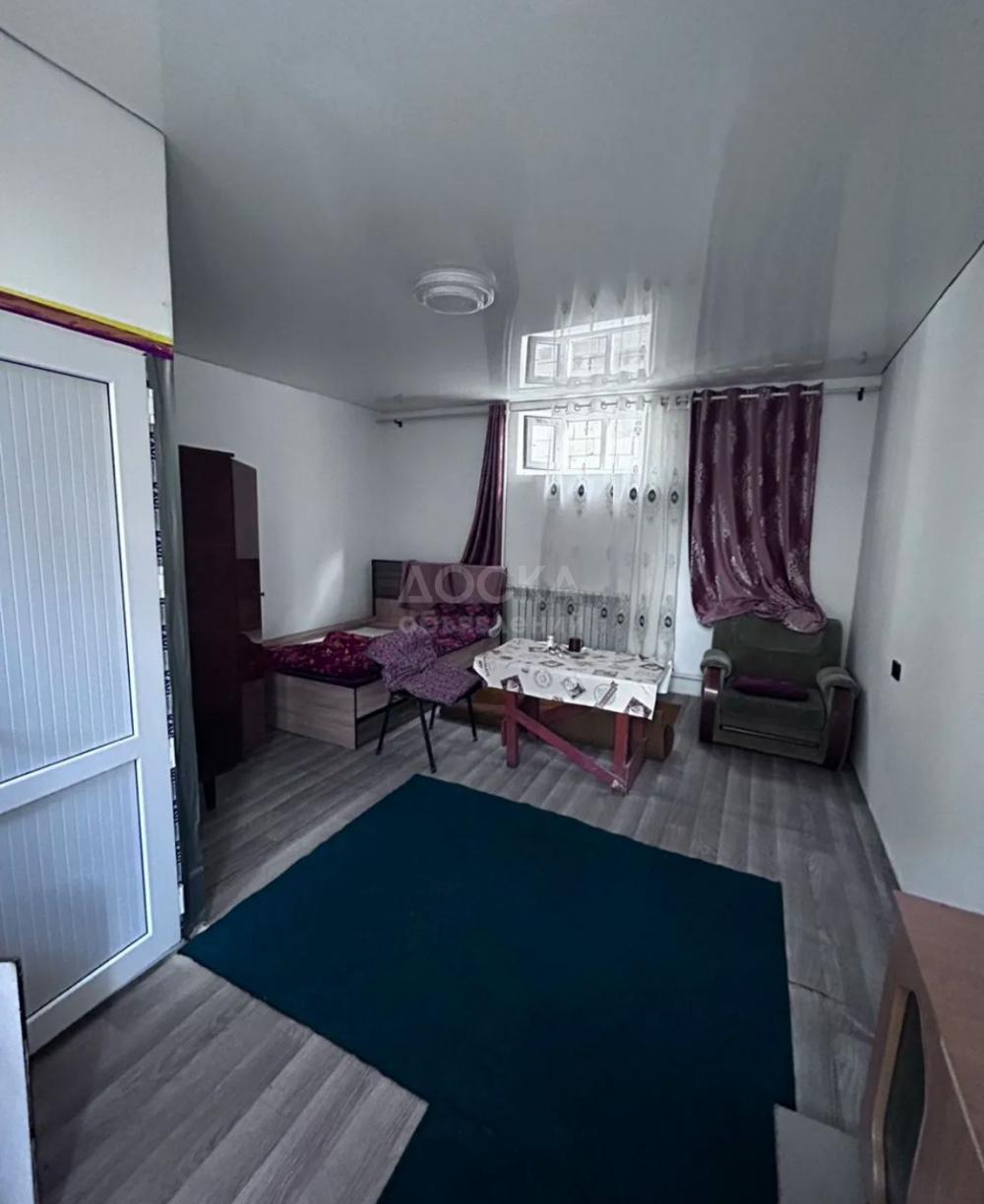 Сдаю 2-комнатную квартиру, 45кв. м., этаж - 2/2, Западный Автовокзал.