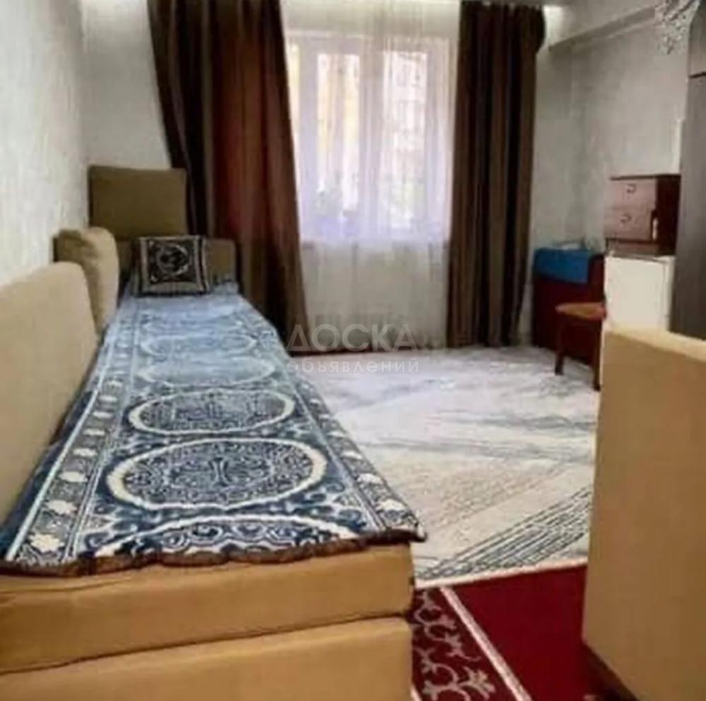 Сдаю 1-комнатную квартиру, 34кв. м., этаж - 1/5, 8 мкр.