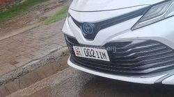 В Бишкеке заметили «Камри» с запрещенными для выдачи госномерами