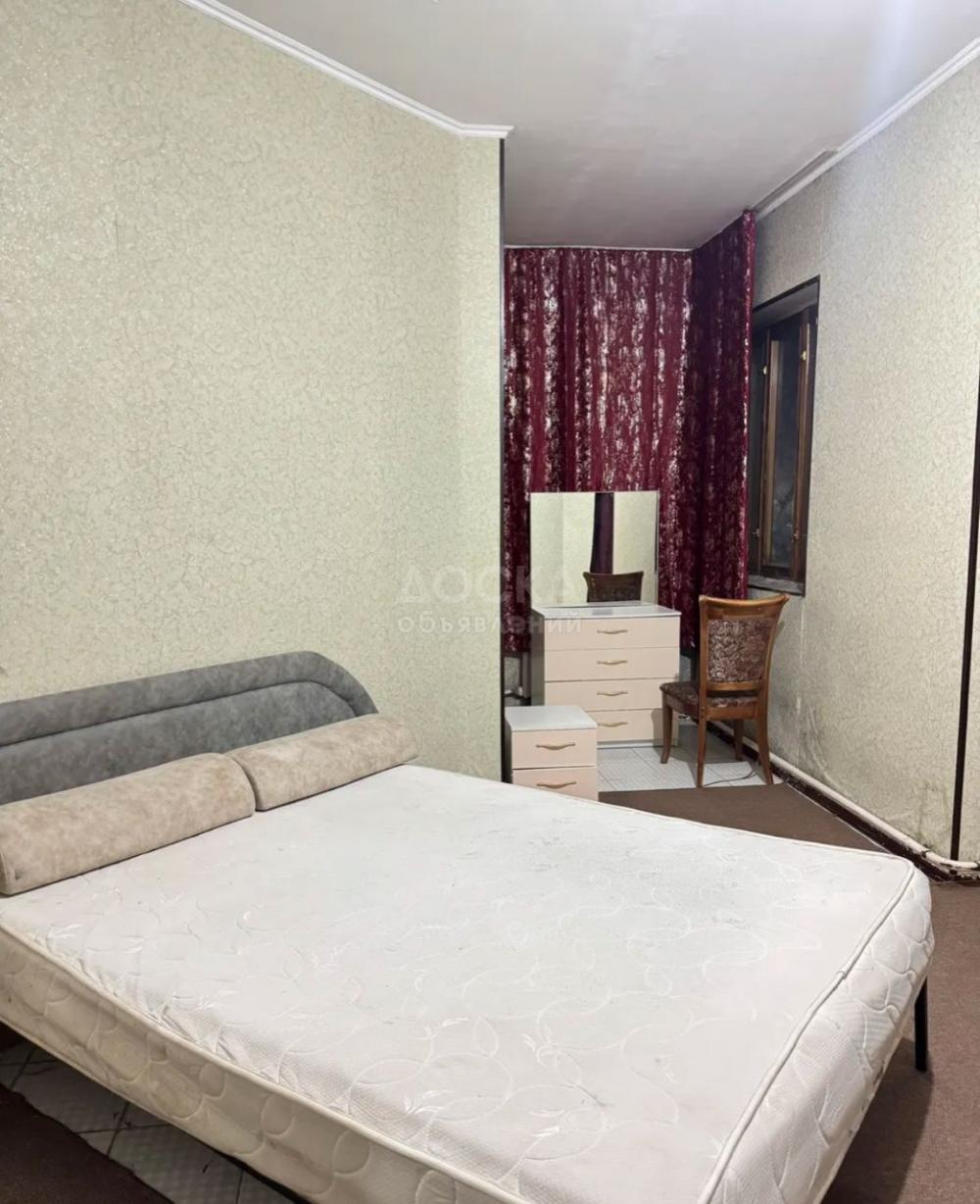 Сдаю 1-комнатную квартиру, 34кв. м., этаж - 1/1, пишпек.