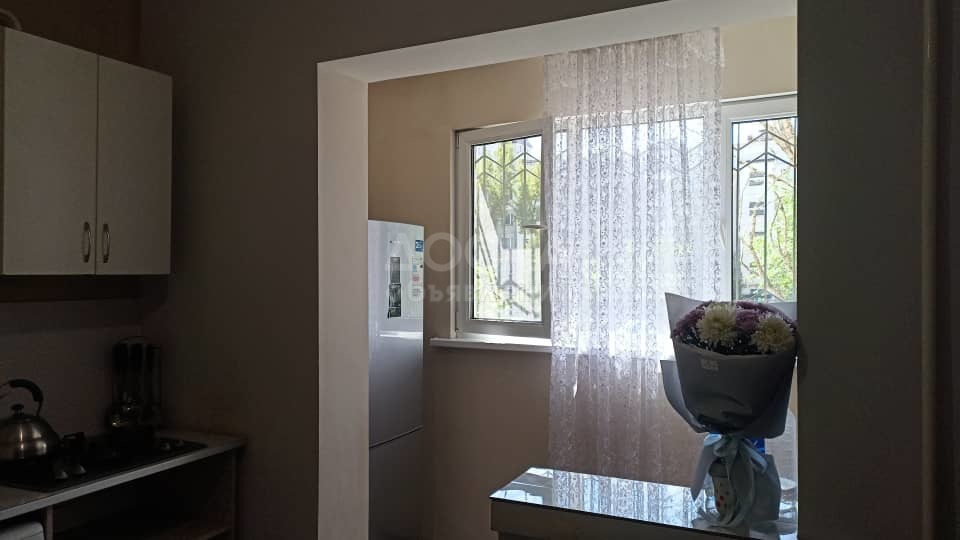 Сдаю 1-комнатную квартиру, 34кв. м., этаж - 3/9, 12 микрорайон.