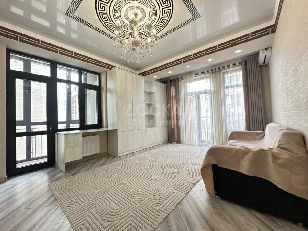 Сдаю 2-комнатную квартиру, 70кв. м., этаж - 8/12, элитный ЖК "Park Avenue", ​улица Аалы Токомбаева (Южная магистраль), 23/3 - Сухэ Батора.