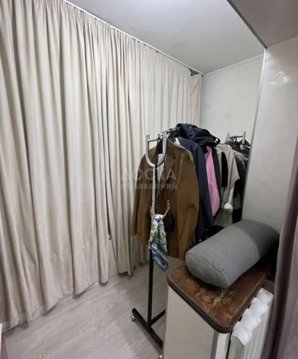 Сдаю 2-комнатную квартиру, 45кв. м., этаж - 8/9, Джал.