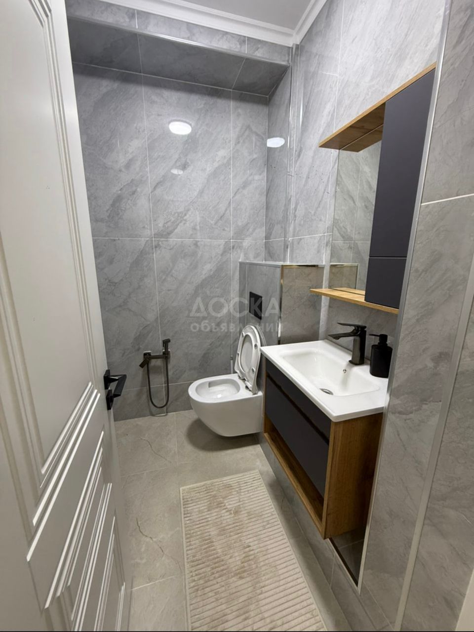 Сдаю 2-комнатную квартиру, 62кв. м., этаж - 6/12, мед академия.