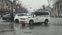 На Айтматова—Ахунбаева произошло ДТП с участием милицейской машины. В УПСМ прокомментировали происшествие