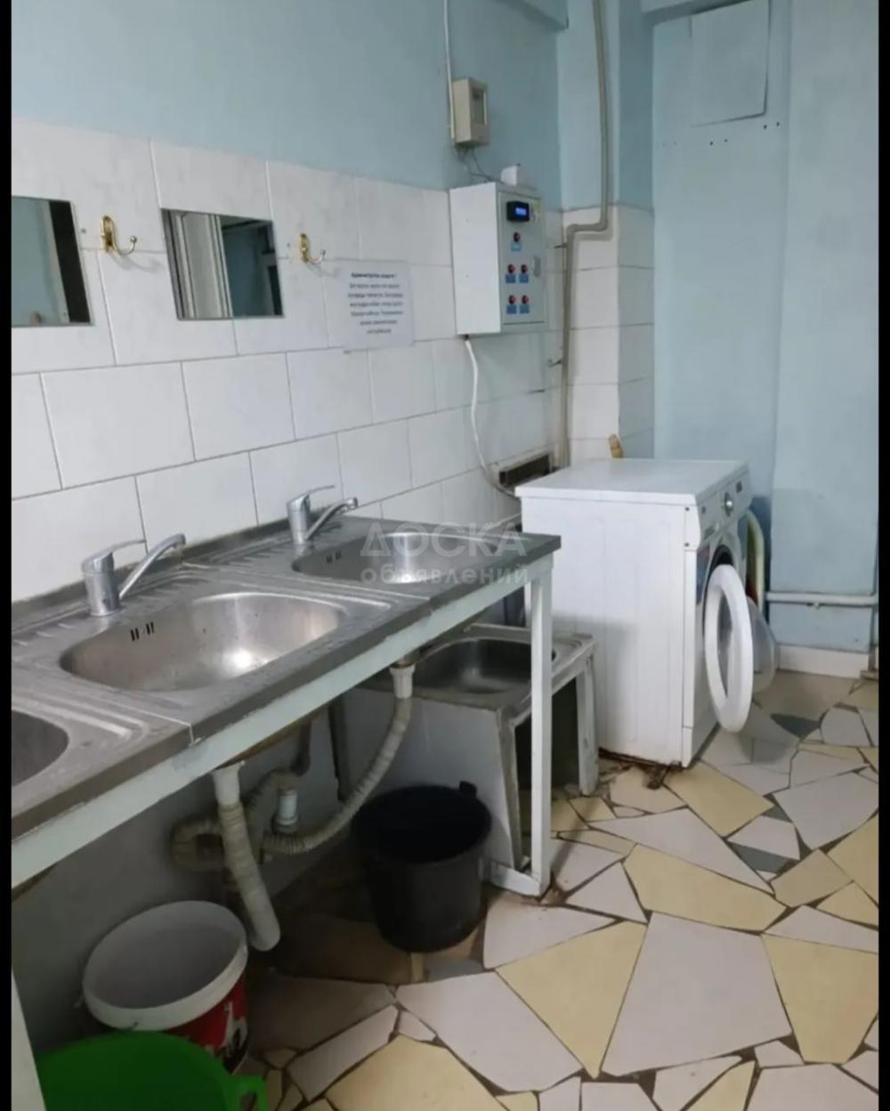 Сдаю 1-комнатную квартиру, 34кв. м., этаж - 1/1, Ошский рынок.