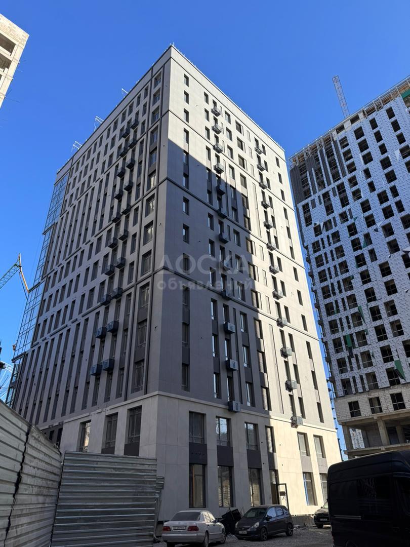 Продаю 3-комнатную квартиру, 80кв. м., этаж - 10/14, асанбай .