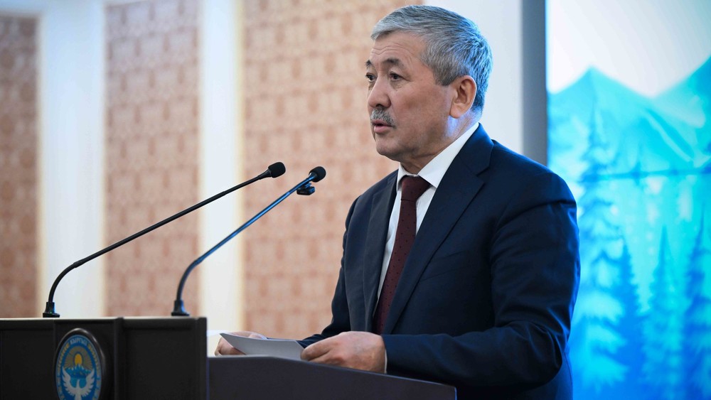 Глава Кабмина Адылбек Касымалиев
