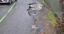 При строительстве объекта на улице Сухомлинова начала трескаться дорога у котлована