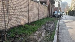 «Лексус», стоявший на газоне на ул.Табышалиева, не обнаружен. Направлено письмо в УПСМ