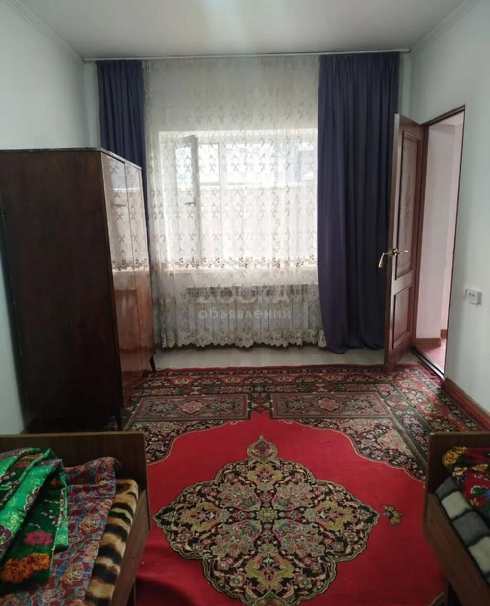 Сдаю 1-комнатную квартиру, 34кв. м., этаж - 1/2, Джал.