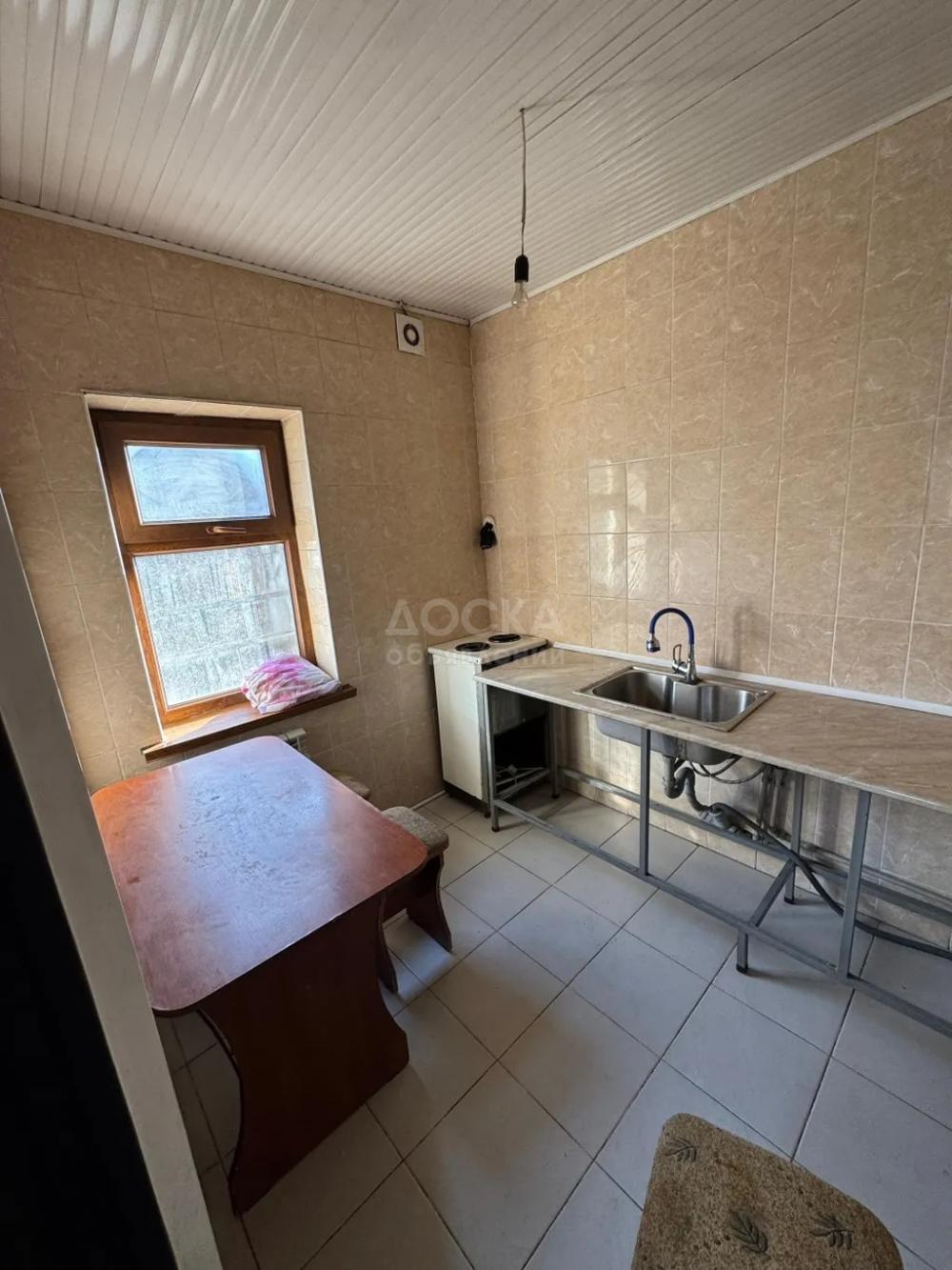 Сдаю 1-комнатную квартиру, 34кв. м., этаж - 2/2, Аламединский рынок.