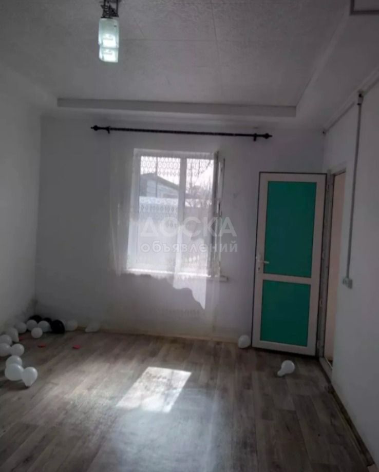 Сдаю 1-комнатную квартиру, 34кв. м., этаж - 1/1, арча бешик ж/м.