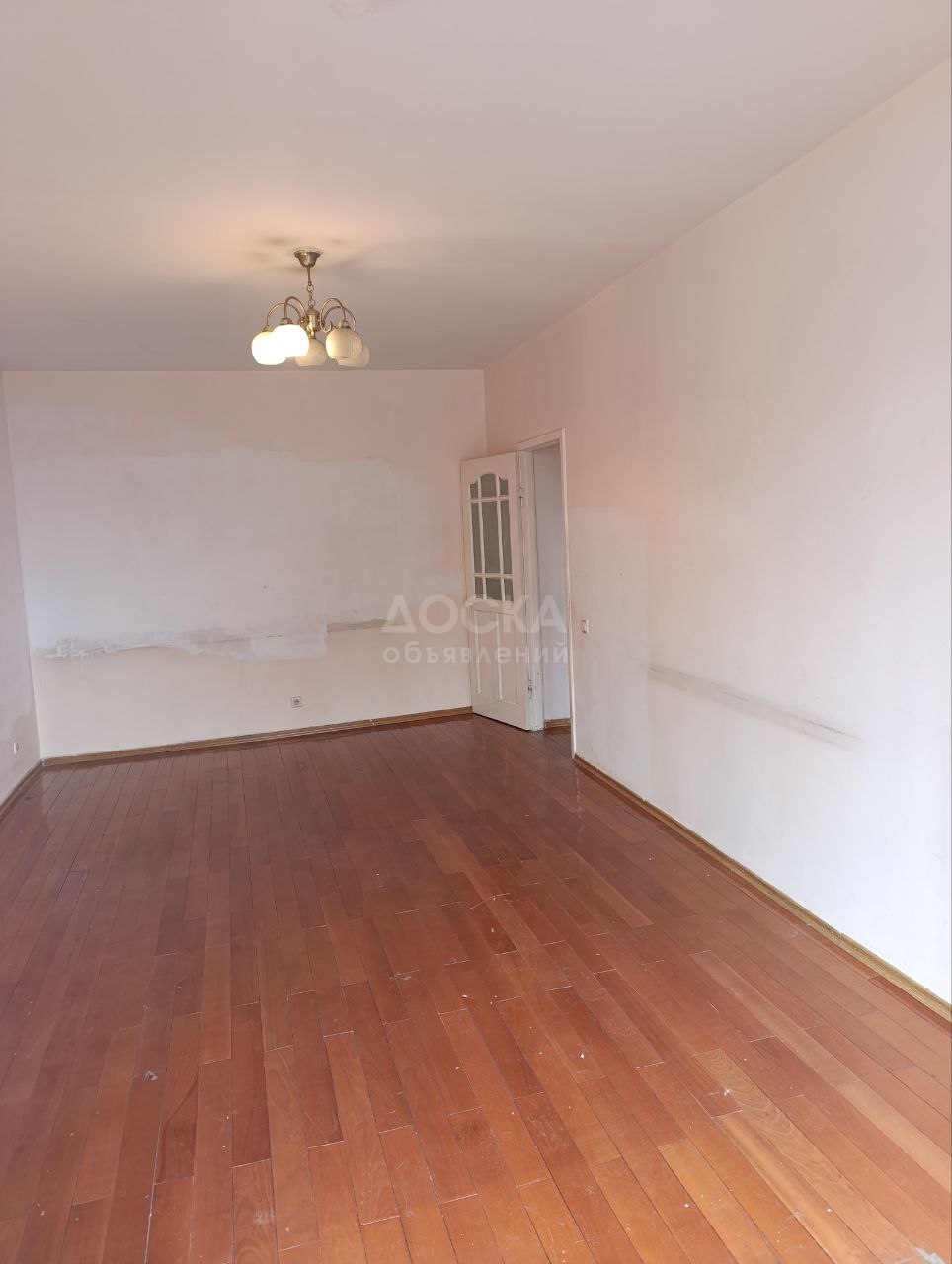 Продаю 2-комнатную квартиру, 53кв. м., этаж - 2/5, Ошский базар Токтогула/Бейшеналиевой 75000$.