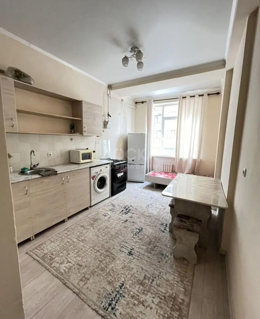 Сдаю 1-комнатную квартиру, 35кв. м., этаж - 2/9, аламедин-1.