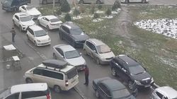 Бишкекчанин просит сделать дорогу с односторонним движением на улице Поваринской