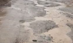 Житель жалуется на состояние дороги на улице Рухий Мурас-8 Житель жалуется на состояние дороги на улице Рухий Мурас-8