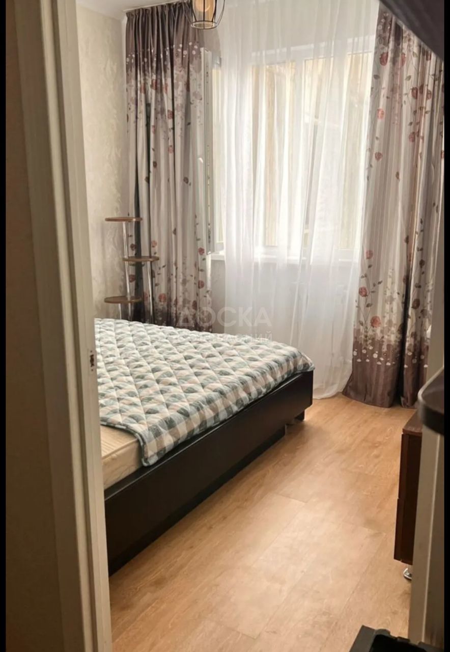 Сдаю 1-комнатную квартиру, 35кв. м., этаж - 2/10, аламедин-1.