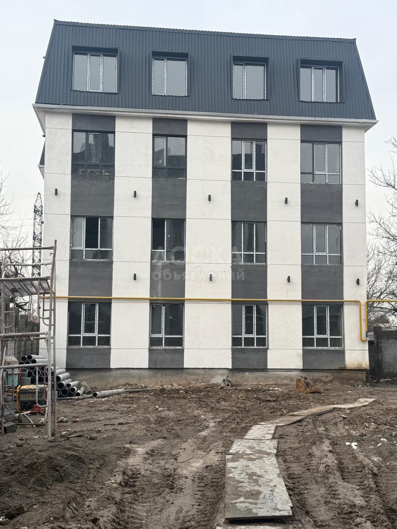 Продаю 2-комнатную квартиру, 47кв. м., этаж - 4/4, мкр Аламедин-1.