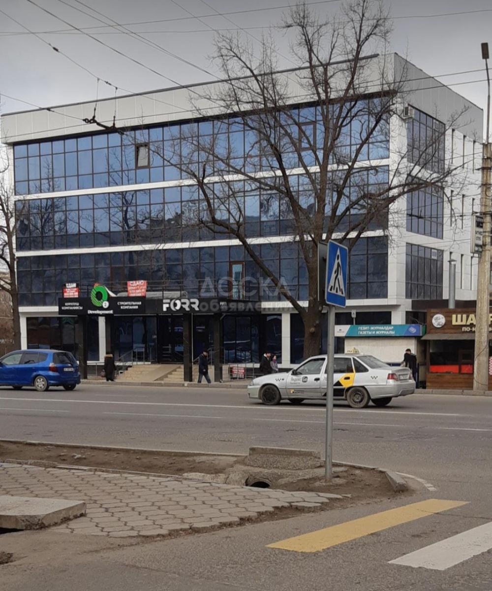 Продаю офисное помещение 37.3кв. м., Ахунбаева/Шакирова.