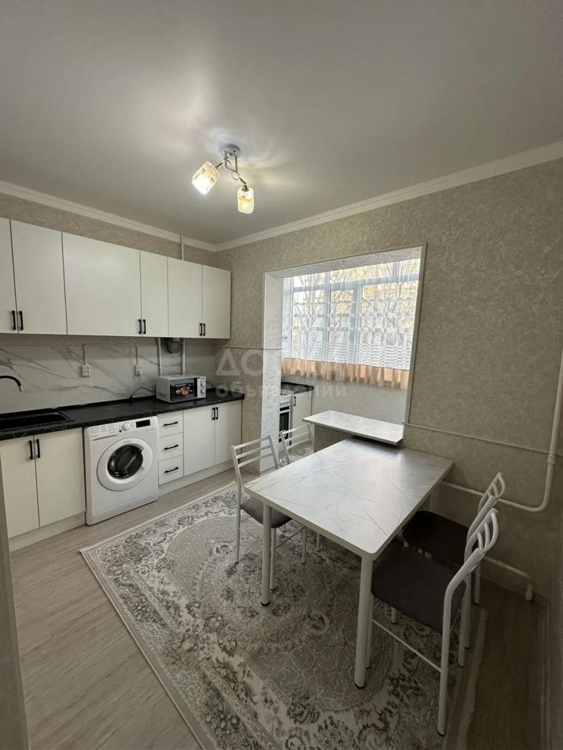 Сдаю 1-комнатную квартиру, 34кв. м., этаж - 3/9, ЦУМ.