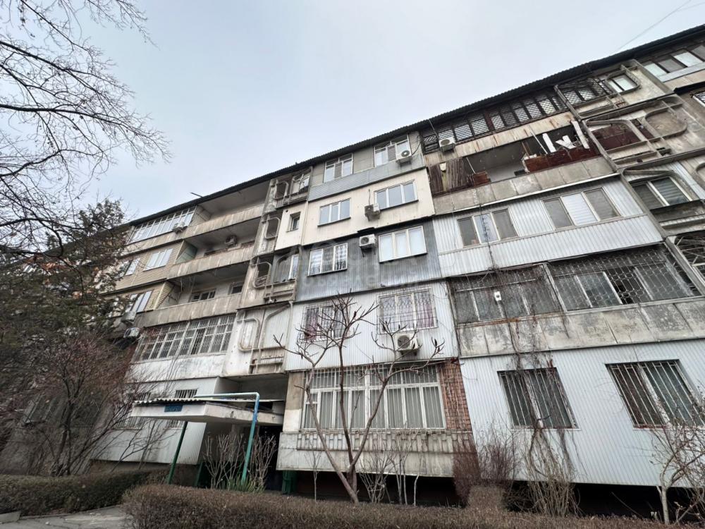 Продаю 2-комнатную квартиру, 83кв. м., этаж - 4/5, р-н Вечерки.