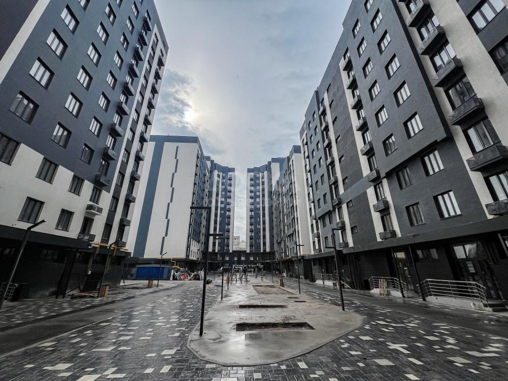 Продаю 2-комнатную квартиру, 60кв. м., этаж - 11/14, мкр-он Тунгуч ЖК "Эверест".