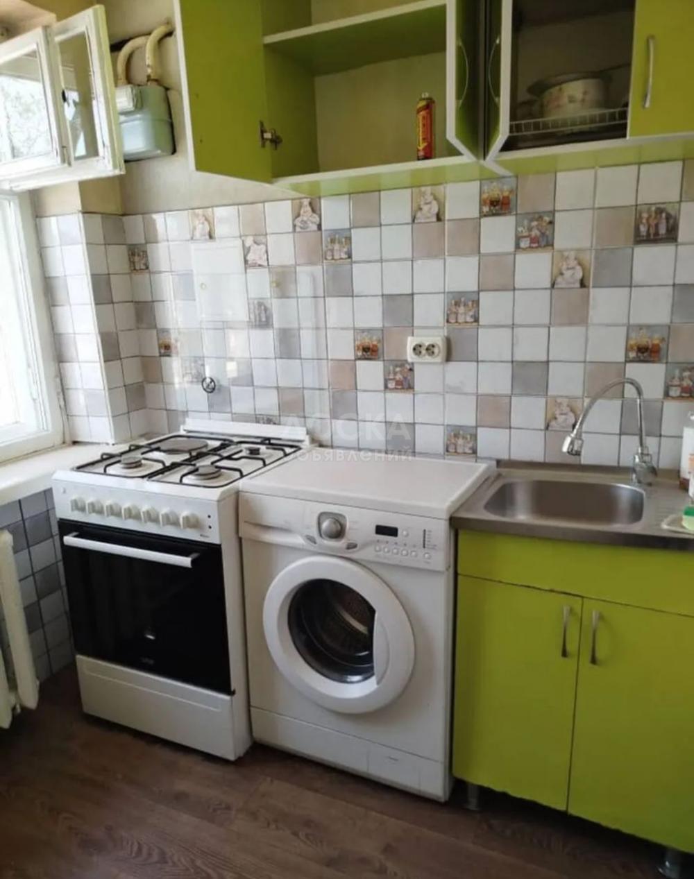 Сдаю 1-комнатную квартиру, 34кв. м., этаж - 3/4, Азия Молл.