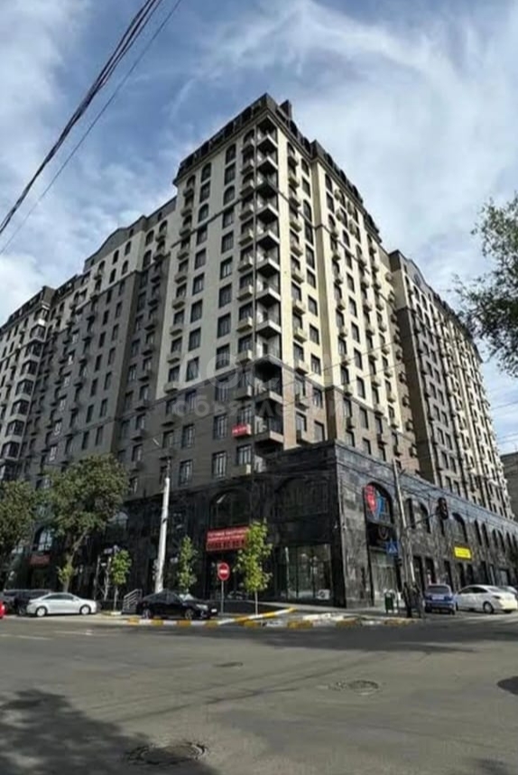 Продаю 3-комнатную квартиру, 86кв. м., этаж - 14/15, Кулатова/Элебаева .