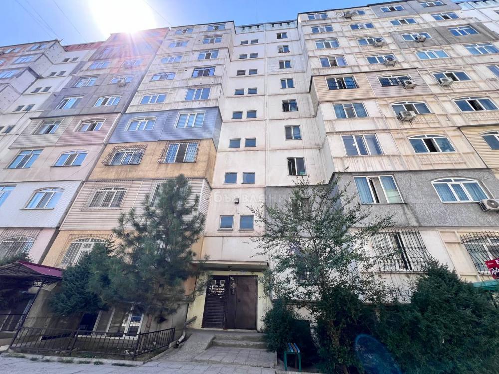 Продаю 3-комнатную квартиру, 108кв. м., этаж - 3/9, мкр Улан-2.