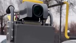 В Бишкеке появились новые камеры на треногах, фиксирующие превышение скорости. Видео