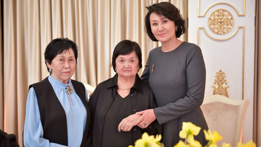 Рейна Чокоева, Нели Ахунбаева, Айгуль Жапарова