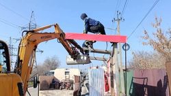 Крышу остановки на улице Лущинина отремонтировали