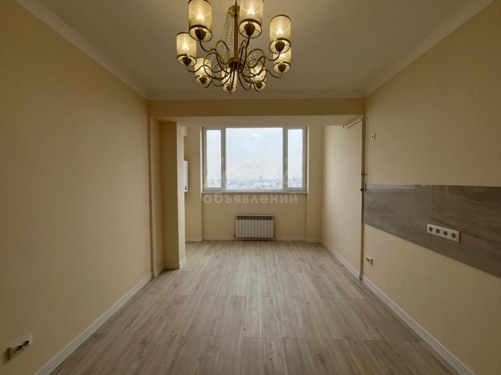 Продаю 1-комнатную квартиру, 48кв. м., этаж - 16/16, Ул.льва толстого .