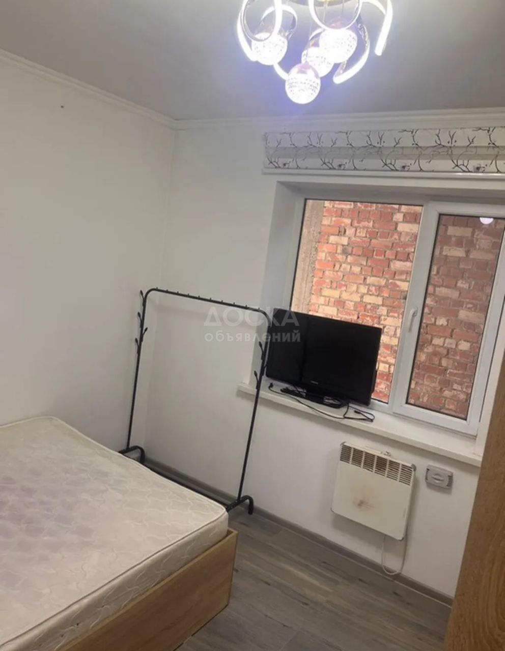 Сдаю 2-комнатную квартиру, 61кв. м., этаж - 2/3, рухий мурас.