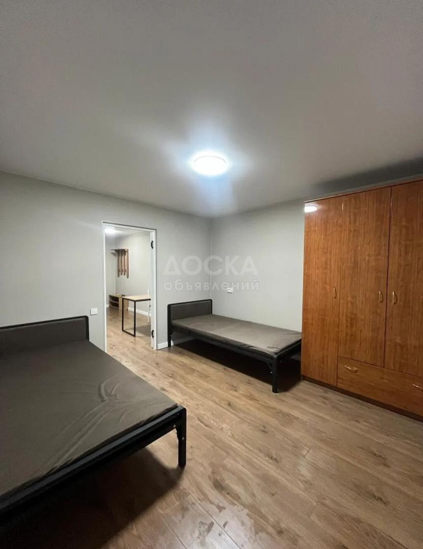 Сдаю 1-комнатную квартиру, 35кв. м., этаж - 1/1, Церковь .