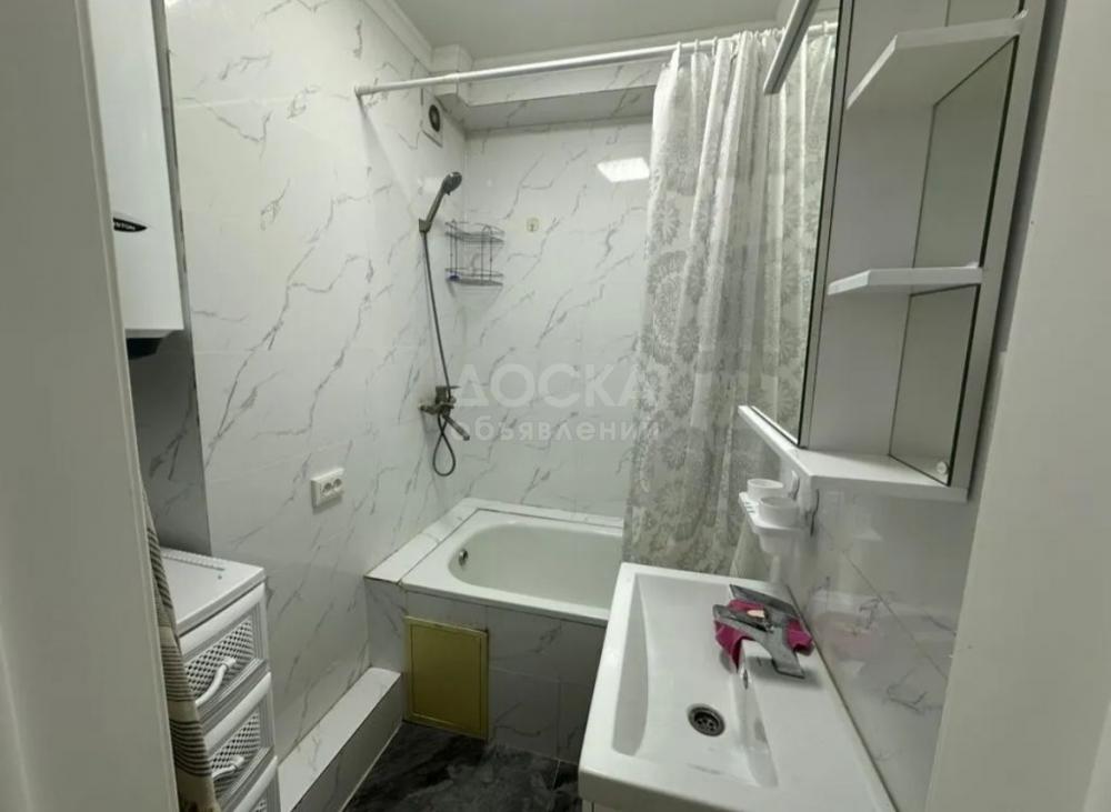 Сдаю 1-комнатную квартиру, 34кв. м., этаж - 2/4, кара жыгач.