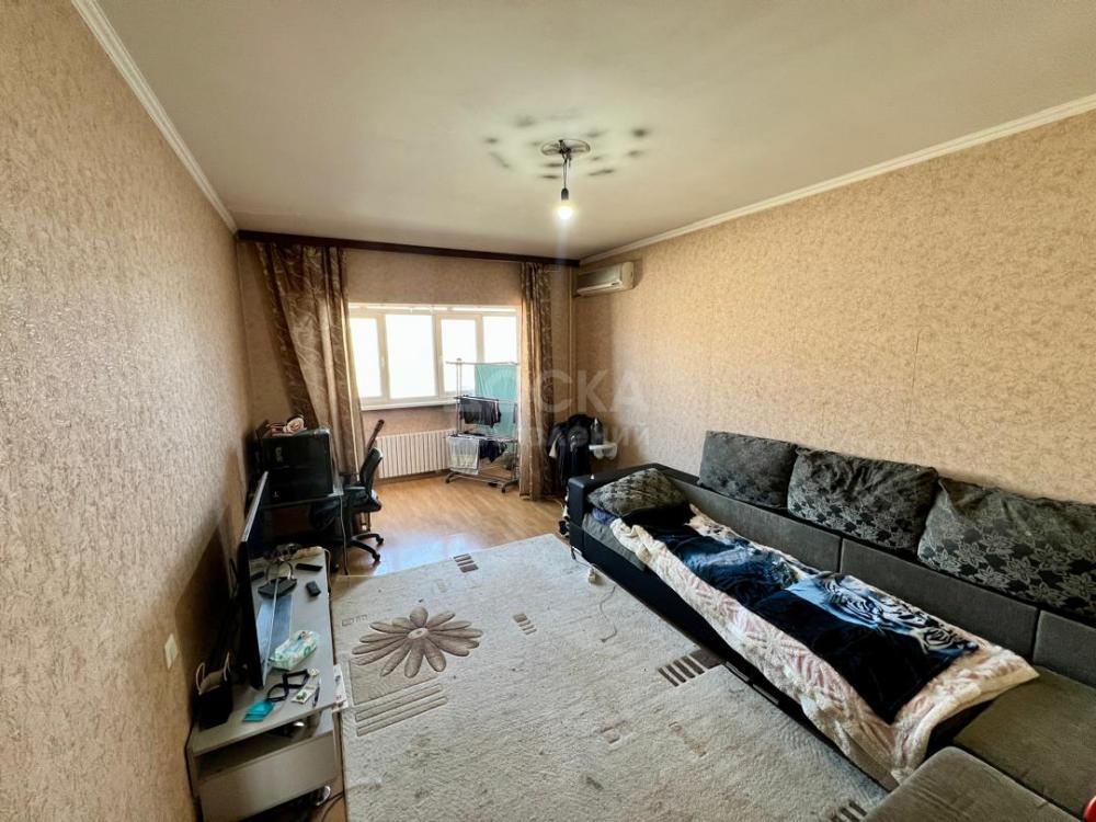 Продаю 3-комнатную квартиру, 70кв. м., этаж - 8/9, Ташрабат.