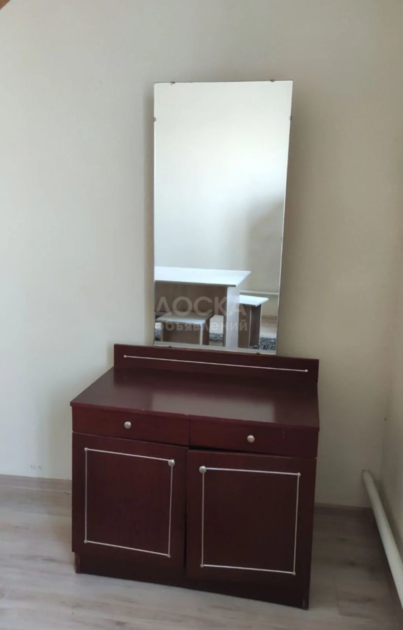 Сдаю 1-комнатную квартиру, 35кв. м., этаж - 2/2, кара жыгач.