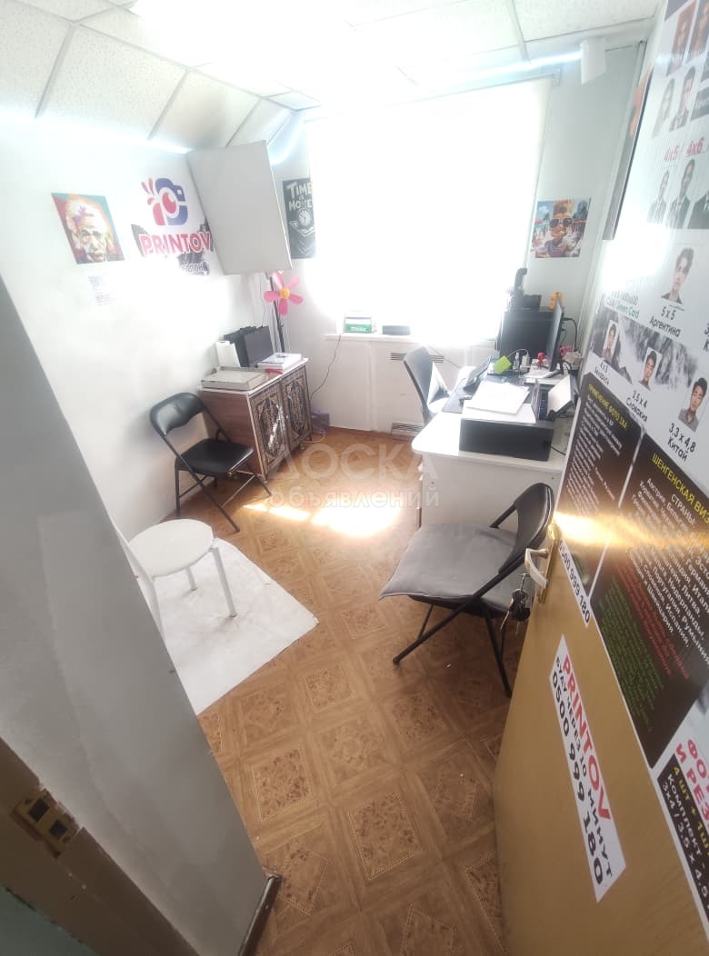 Сдаю помещение свободного назначения 20кв. м., район Военторга, улица Киевская 93-Логвиненко.