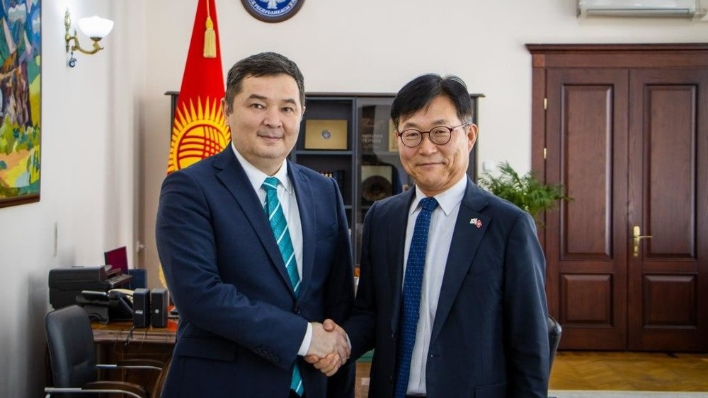 Бакыт Сыдыков и Ким Квангджэ